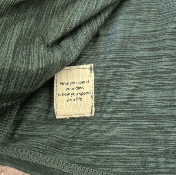 Vuori Men's Ease Performance Half Zip Long Sleeve Top Dark Green Color size XL - Picture 16 of 16